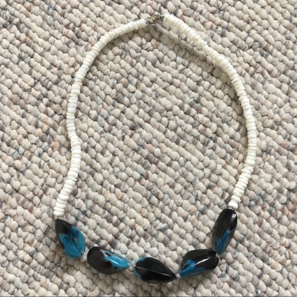 Puka Shell Necklace - Picture 1 of 4